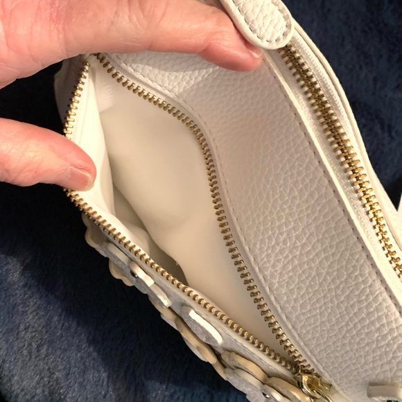 Liz Claiborne LC Marley Crossbody Handbag NWT - Picture 8 of 10